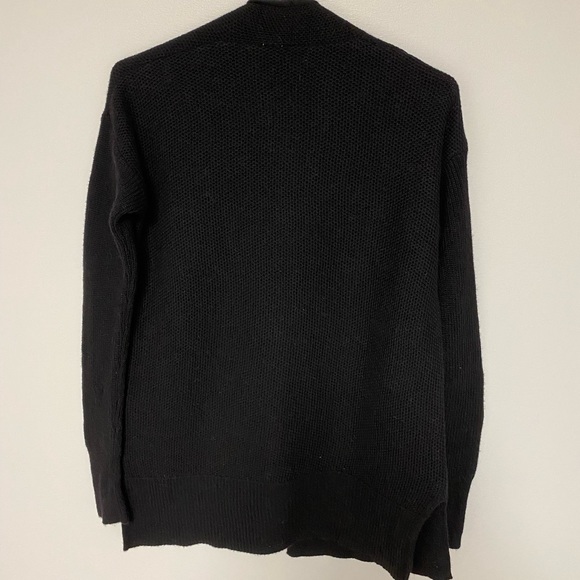 Gap cardigan EUC - Picture 2 of 7